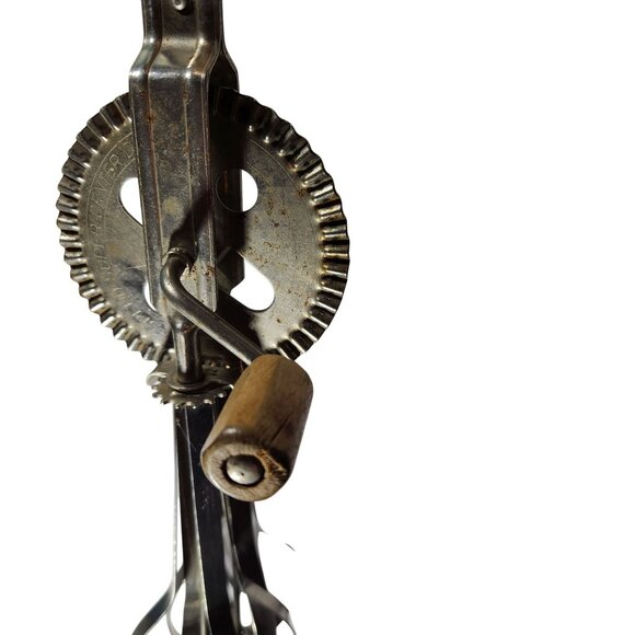 Vintage Ekco 9-Speed Hand Egg Beater With Wooden Handles & Stainless Steel Blade - Picture 6 of 7